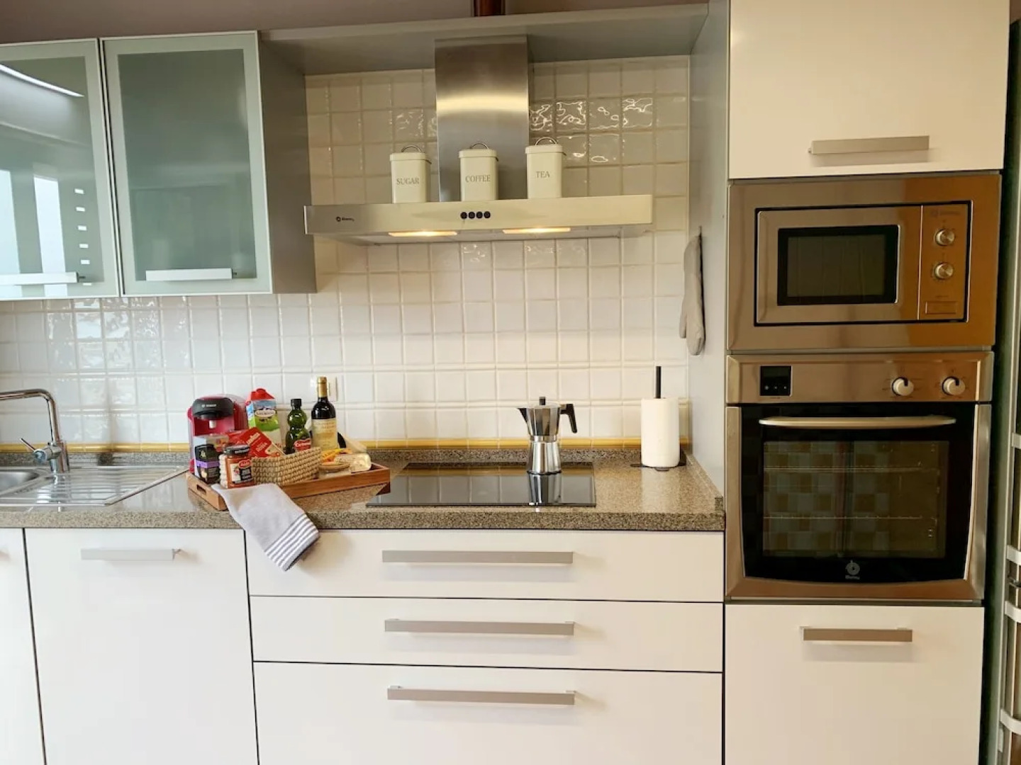 Prime Sea and Mountain views Home with pool