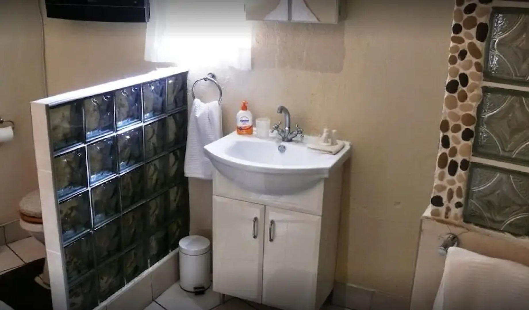 Whara-Whara Guesthouse