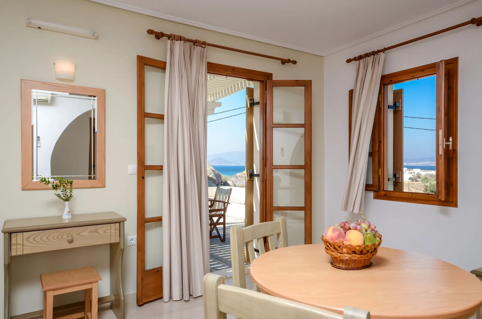 Proteas Hotel & Suites