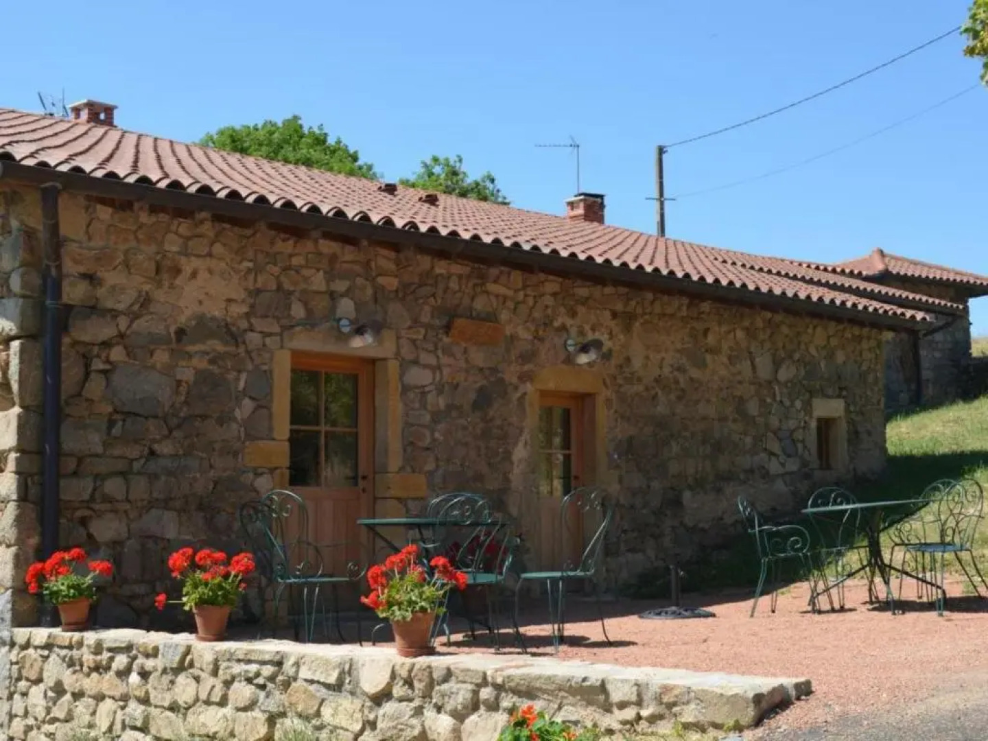 Gîte Saint-Just-la-Pendue, 7 pièces, 12 personnes - FR-1-496-54