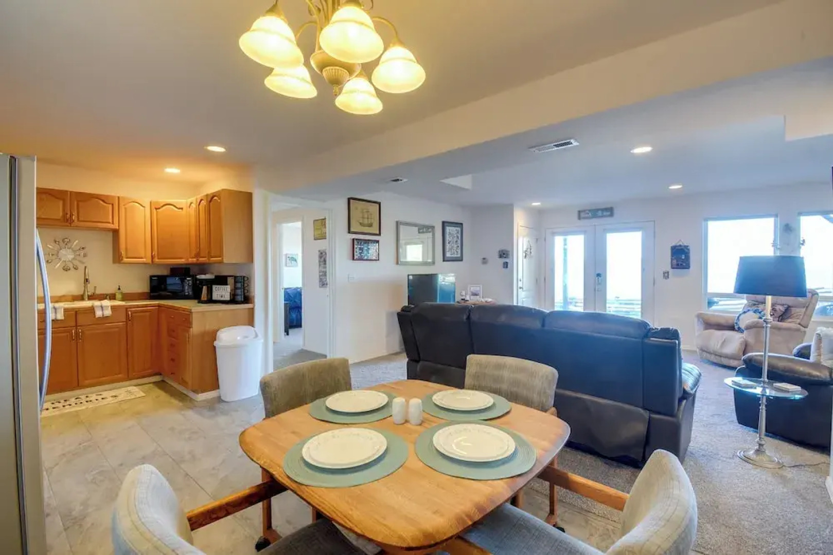 Waterfront PNW Escape w/ Deck & Beach Access!