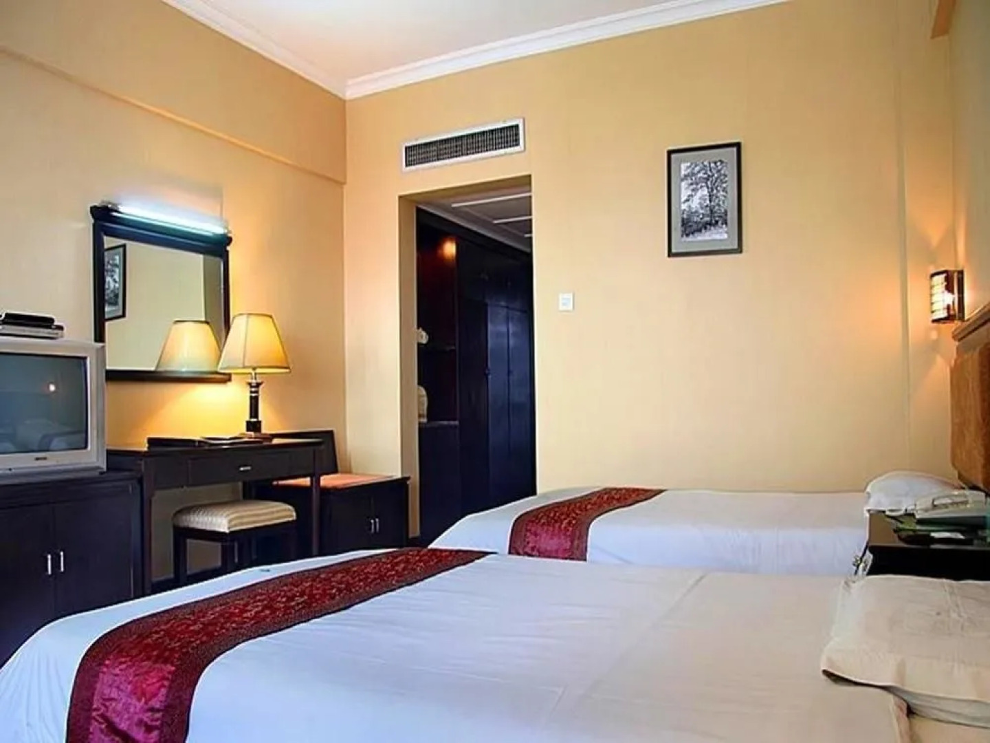 Regency Holiday Yangshuo