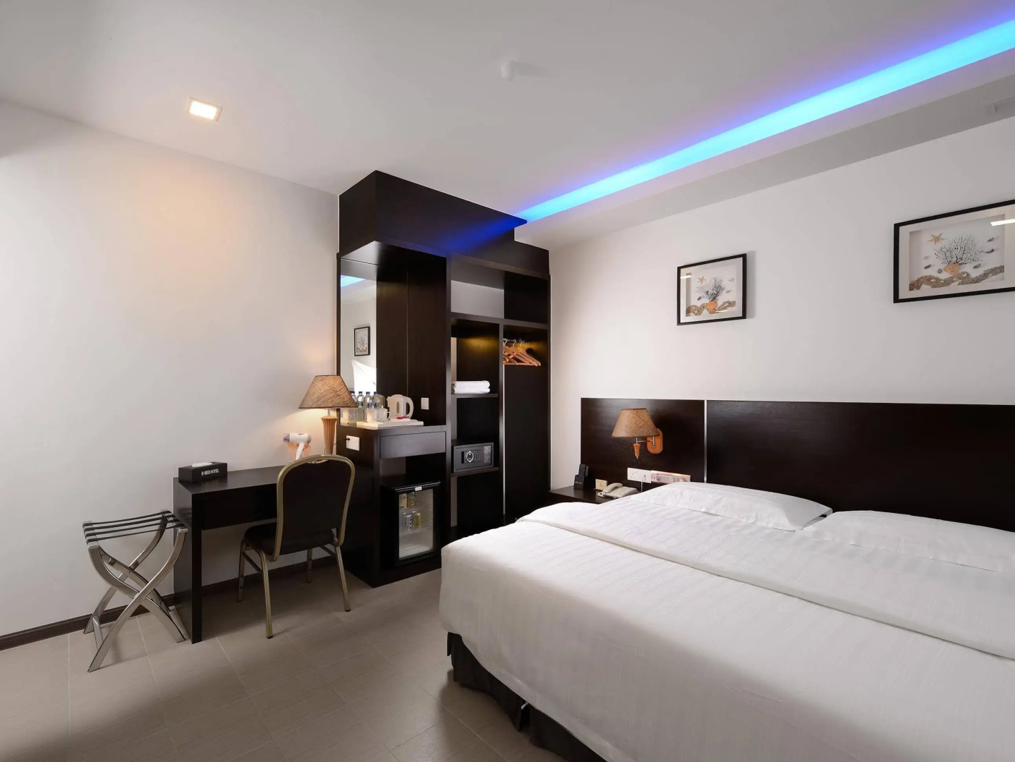 ERNES Hotel Bandar Perda