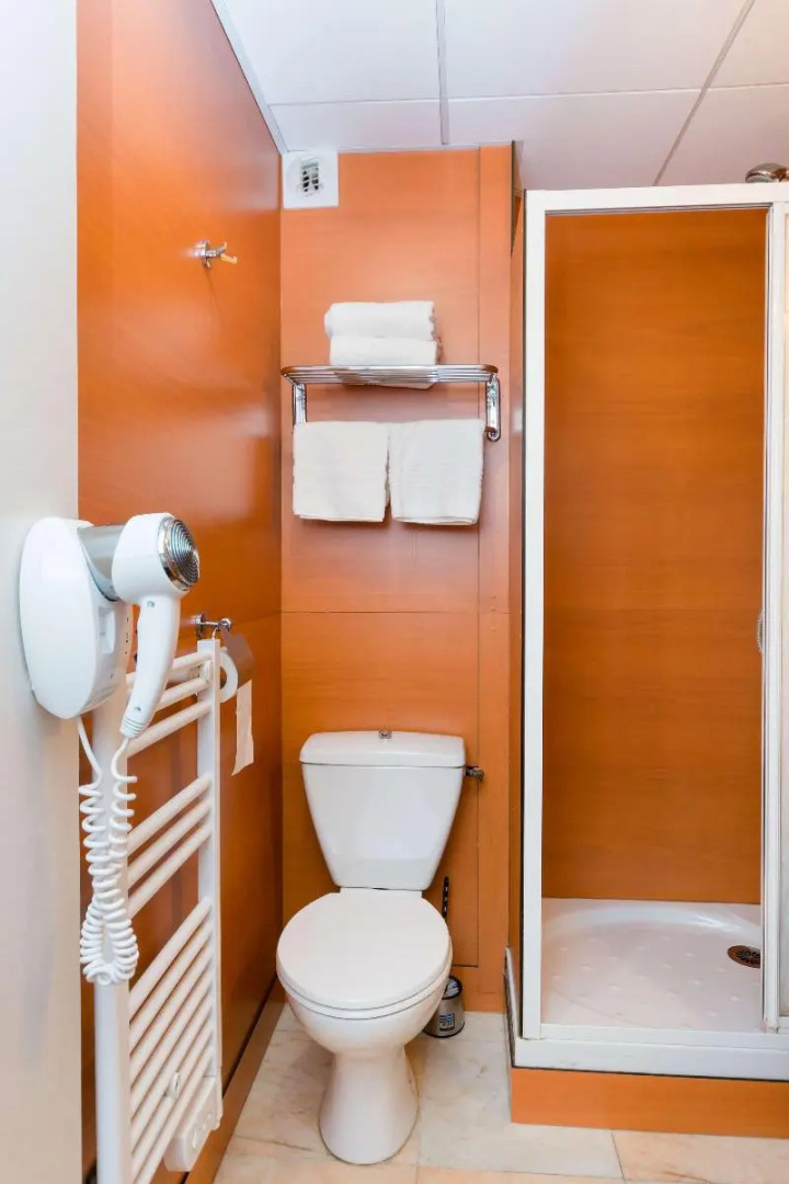 Brit Hotel Nantes St Herblain - Le Kerann