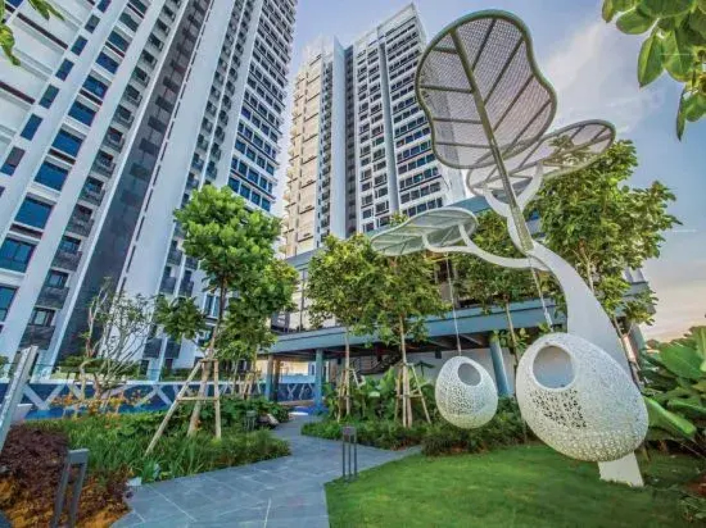 2 Storey Duplexhouse@EcoBotanic, Legoland, Netflix