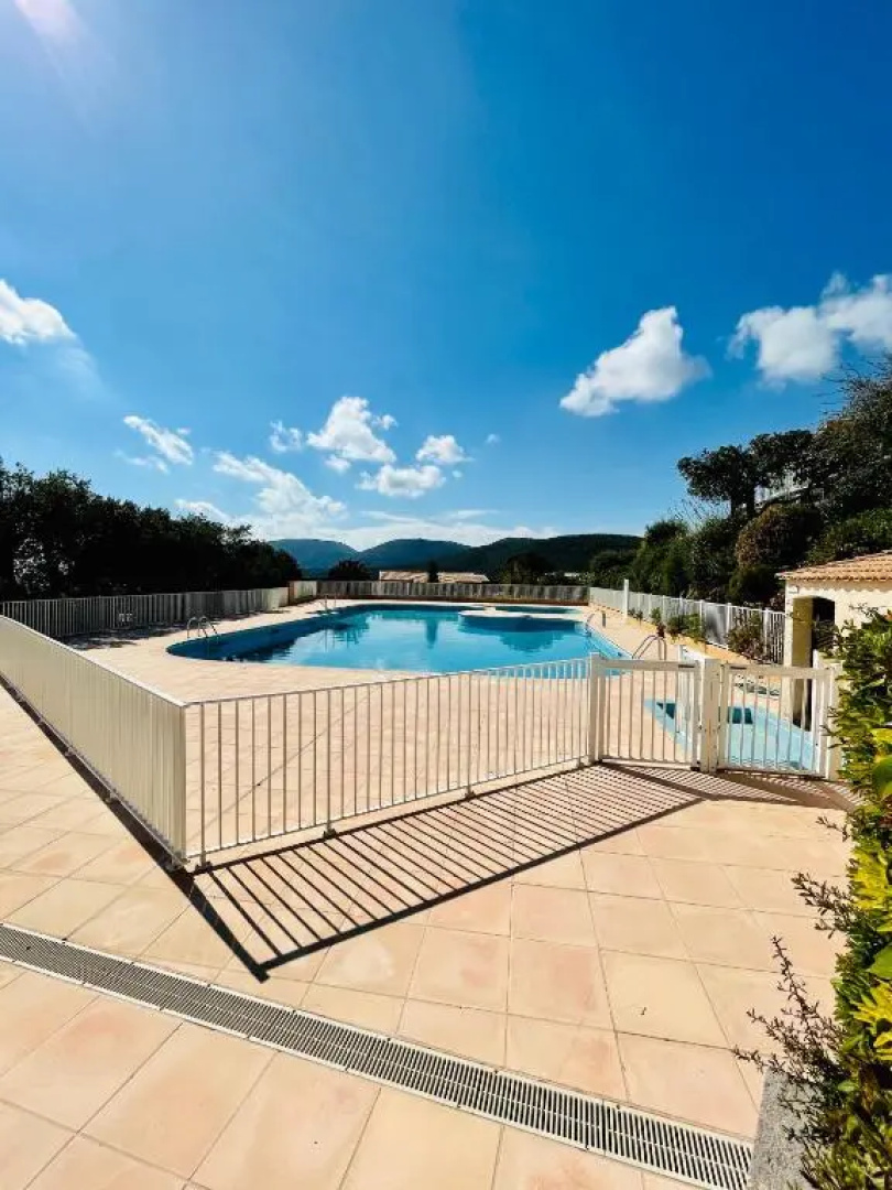Superbe T2 Avec Vue Mer Et Piscine