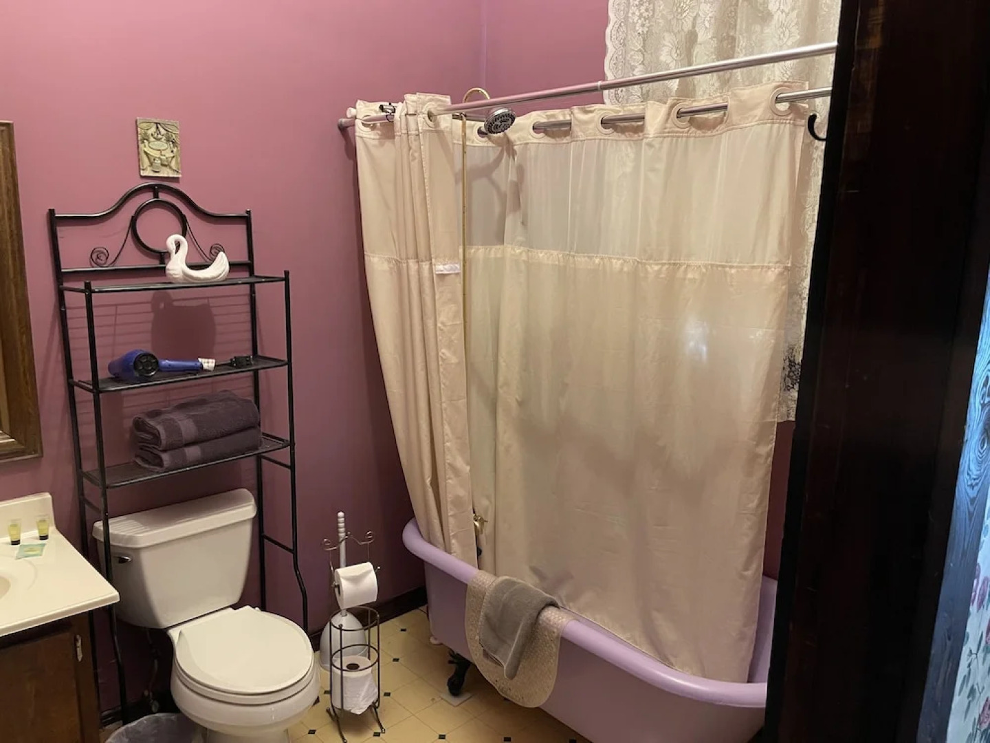 Grand Gables Inn Bed & Breakfast