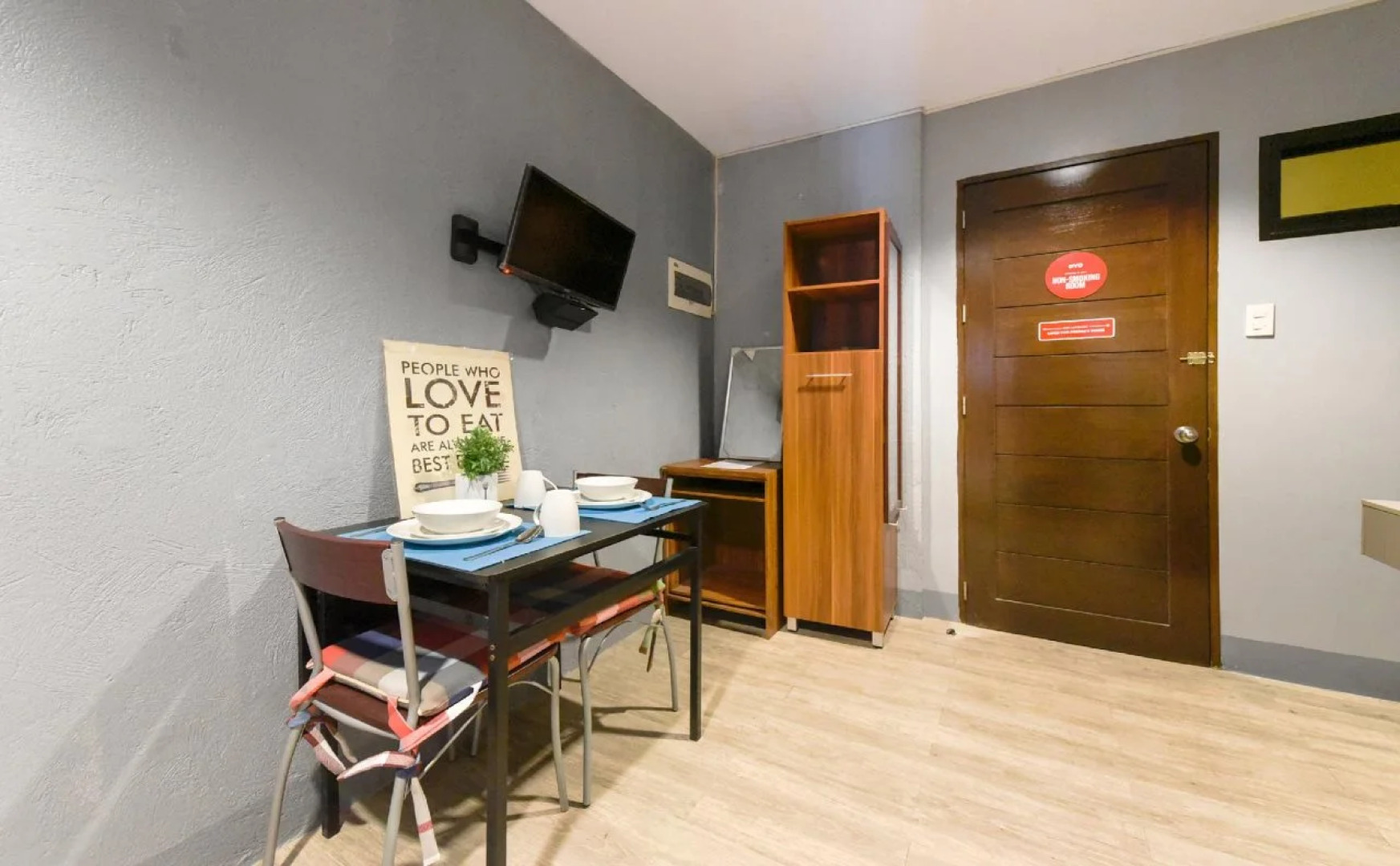 OYO 112 Majesty Suites