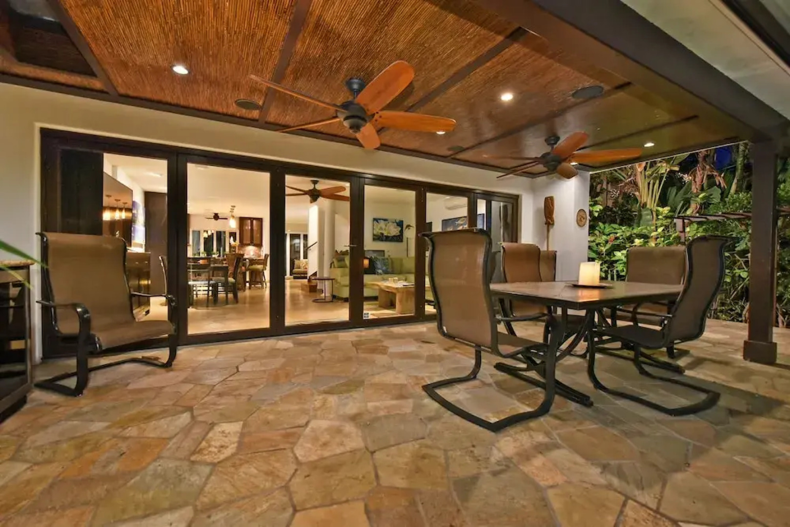 Puamana 55-4 2 Bedrooms 2.5 Bathrooms Townhouse