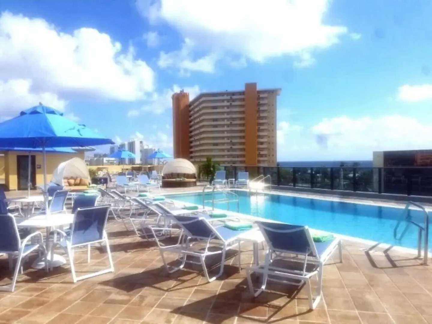 Vistalmar Queen Superior - One Bedroom Apartment