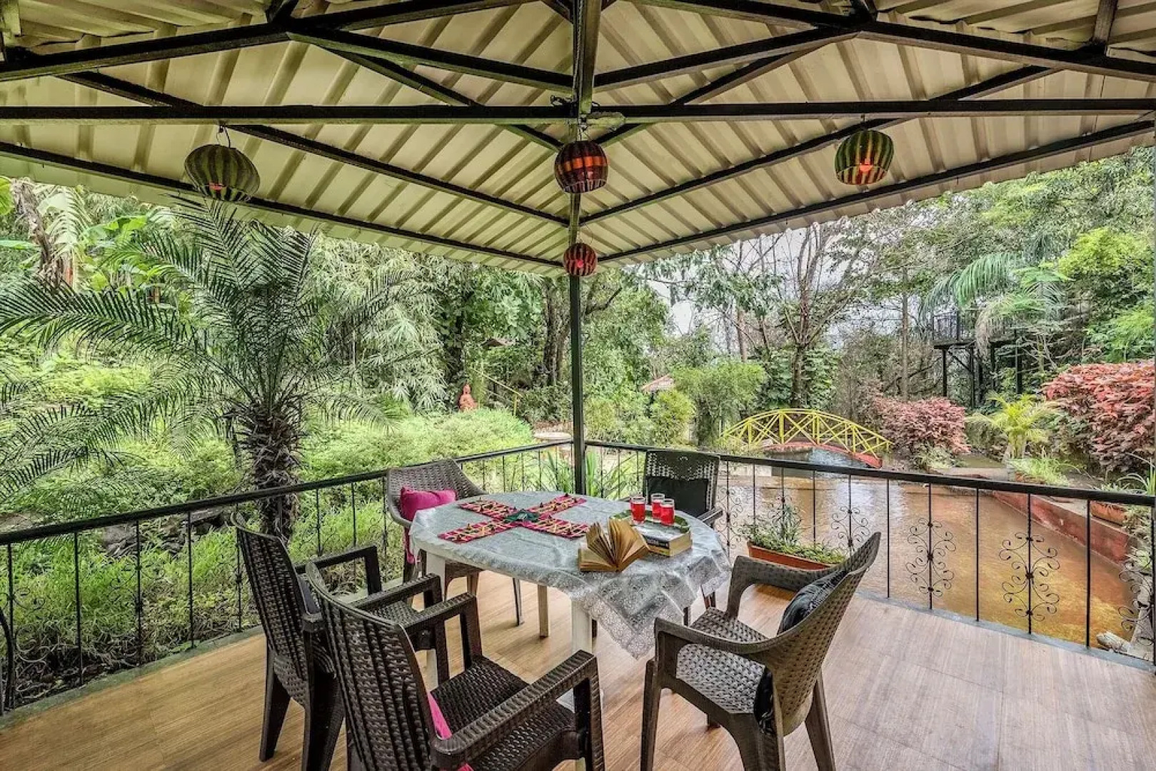 CosmicStays Windchime Homestay at Mulshi