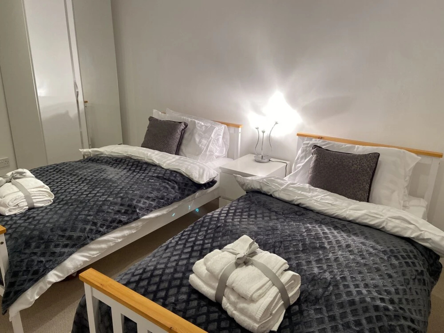 Royal Oak Apartment in Manchester Central Location