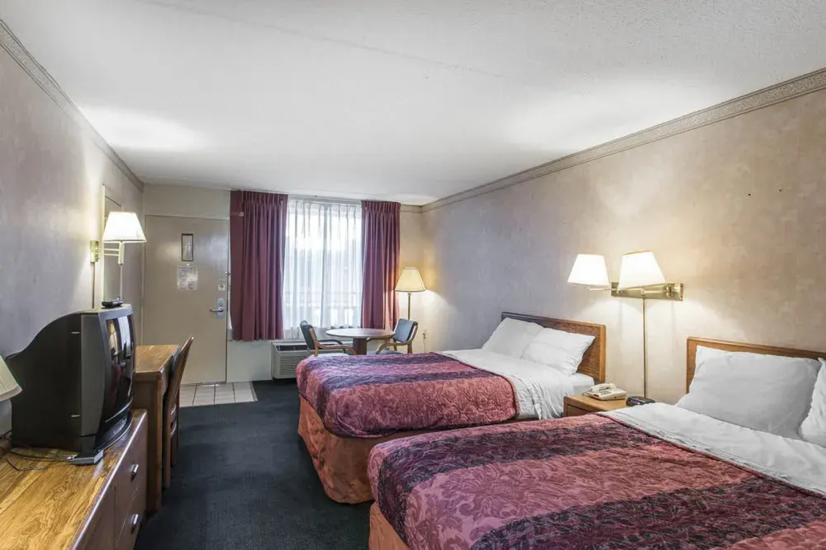 OYO Hotel Sweetwater TN West