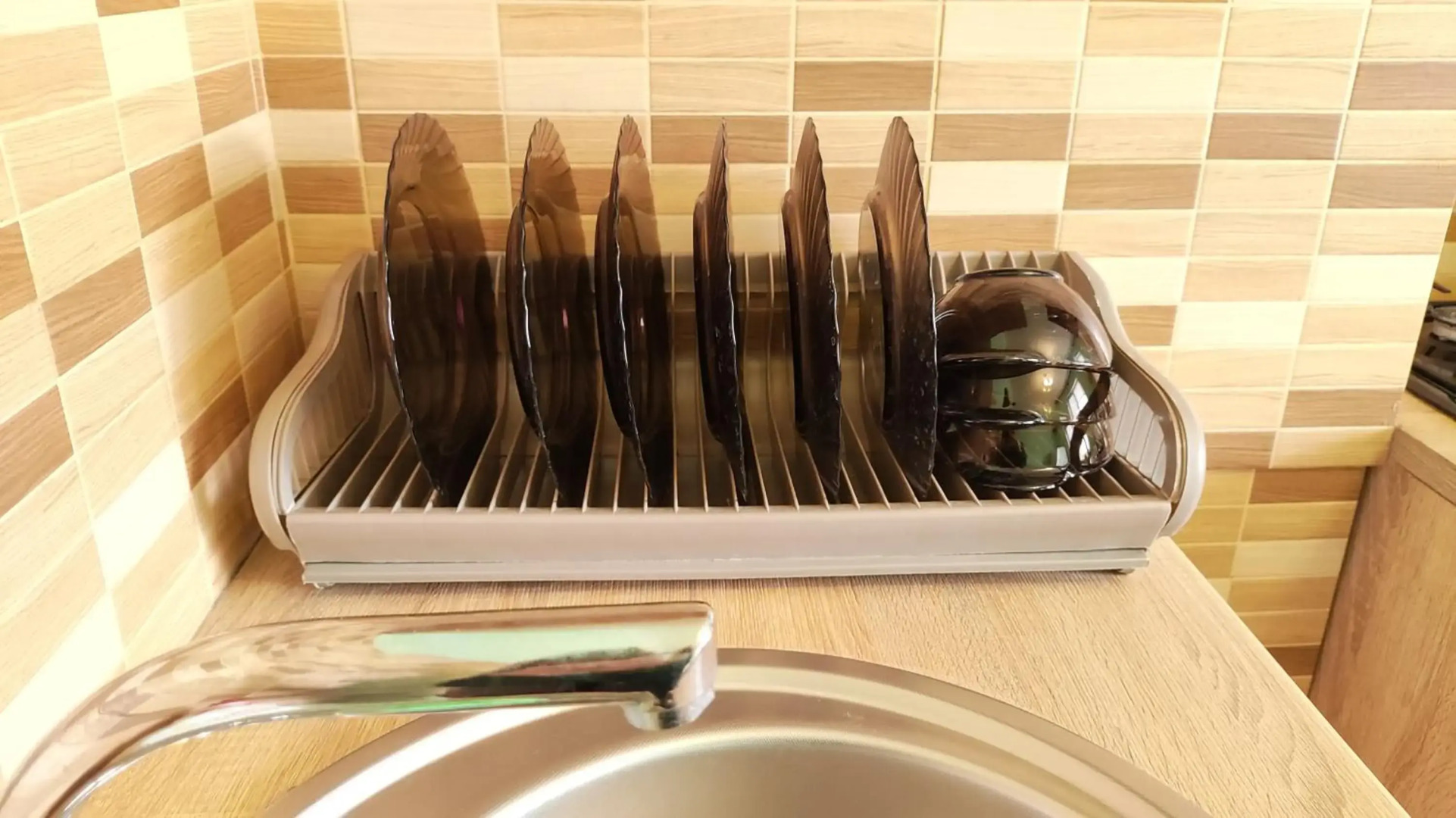 Водопійна 19 CityRooms