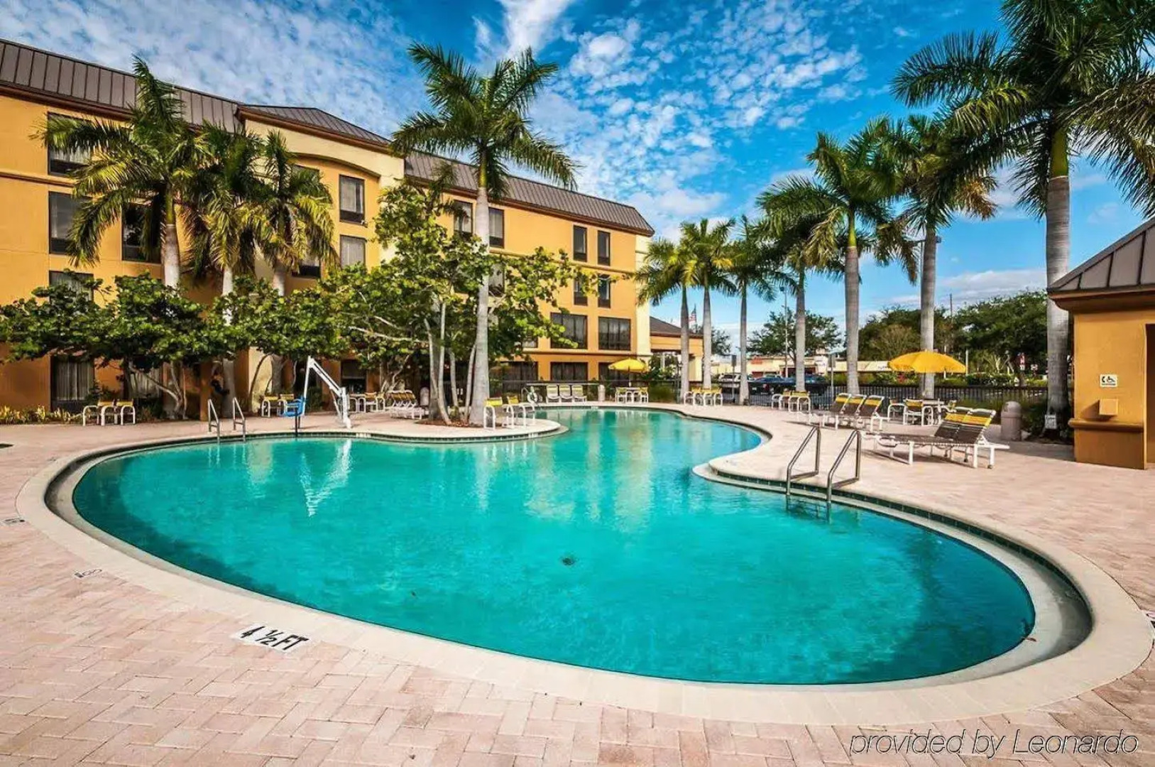 Holiday Inn St. Petersburg West by IHG