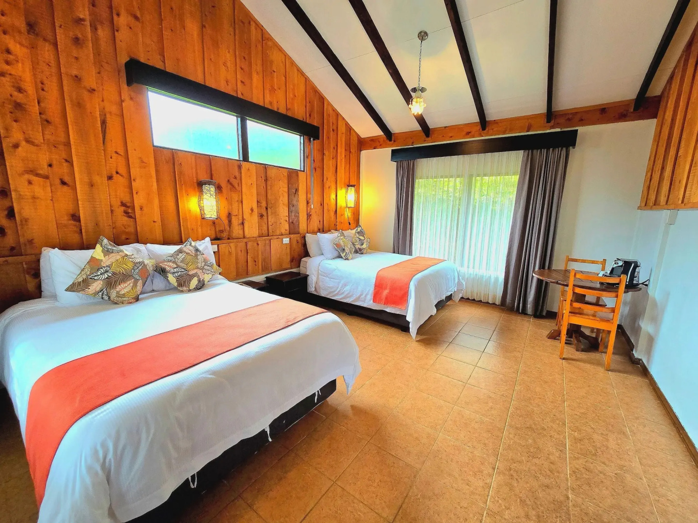 Hotel de Montaña Suria