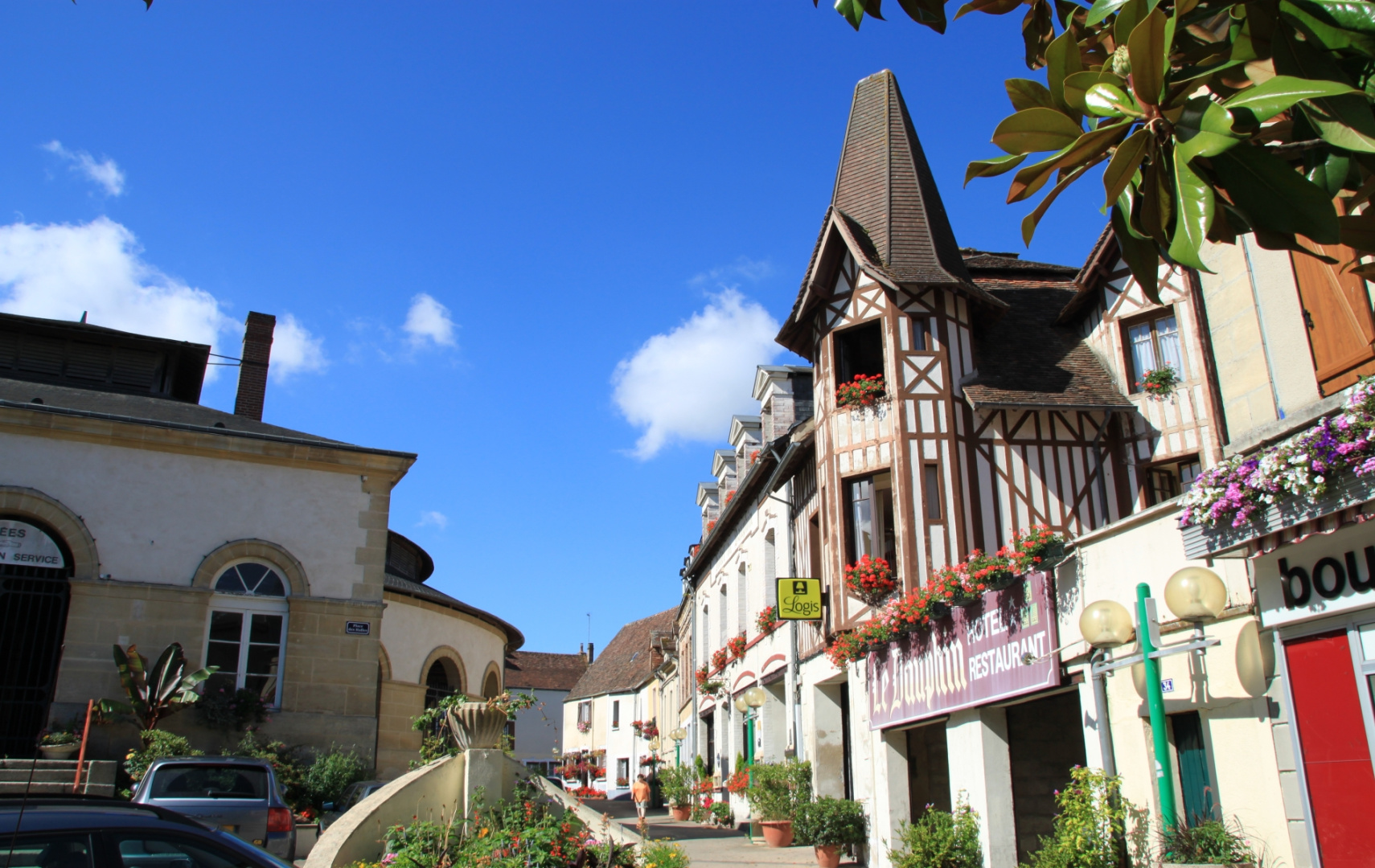 Logis Hôtel Du Dauphin