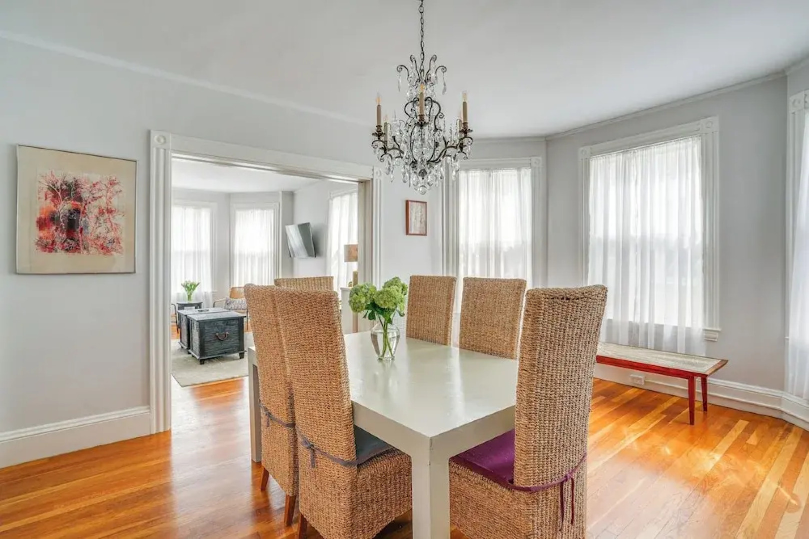 Walk to Harvard Square: Apartment in Cambridge