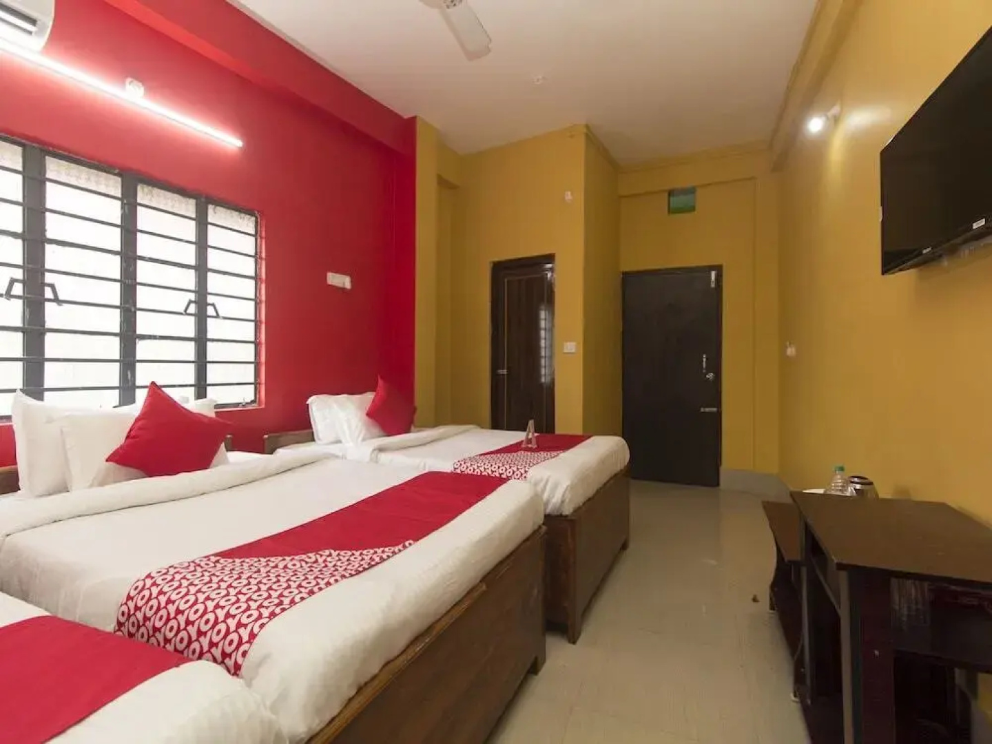 Hotel Aquarium By OYO Rooms