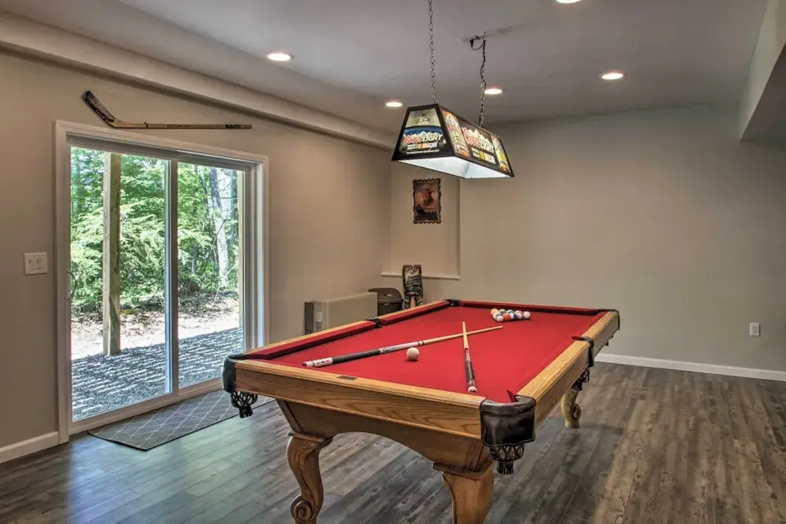 Covered Deck, Grill & Game Room: Gilford House!