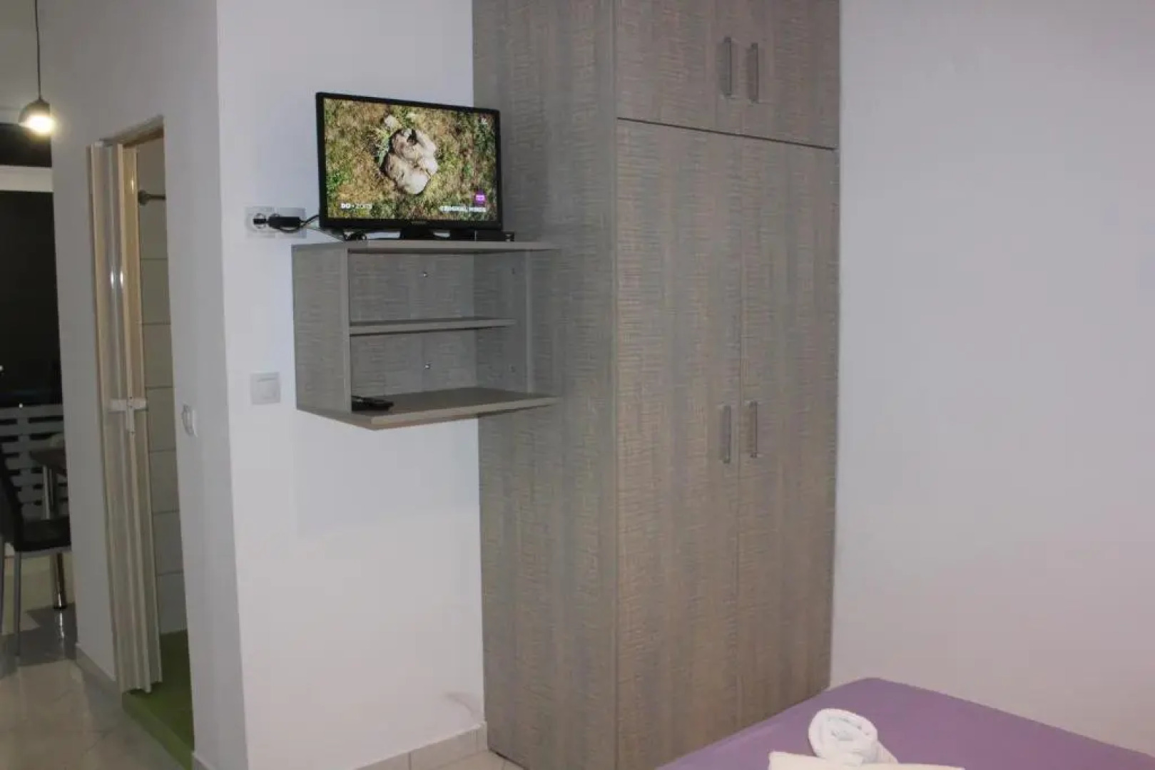 Aaron Studios Apartments