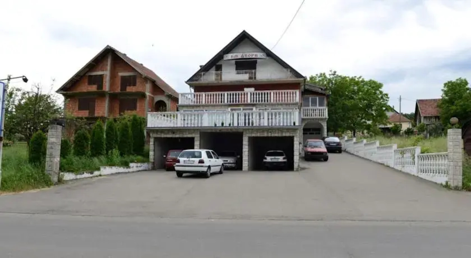 Motel KM Dvori