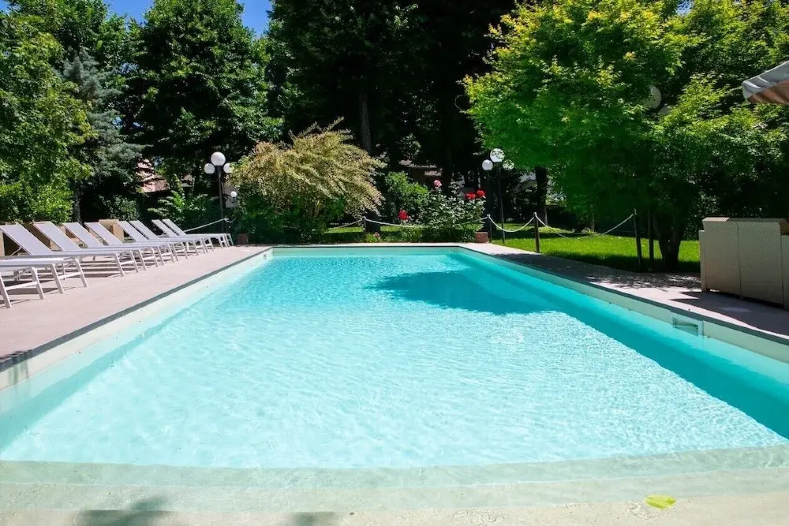 Hotel Milano Pool & Garden