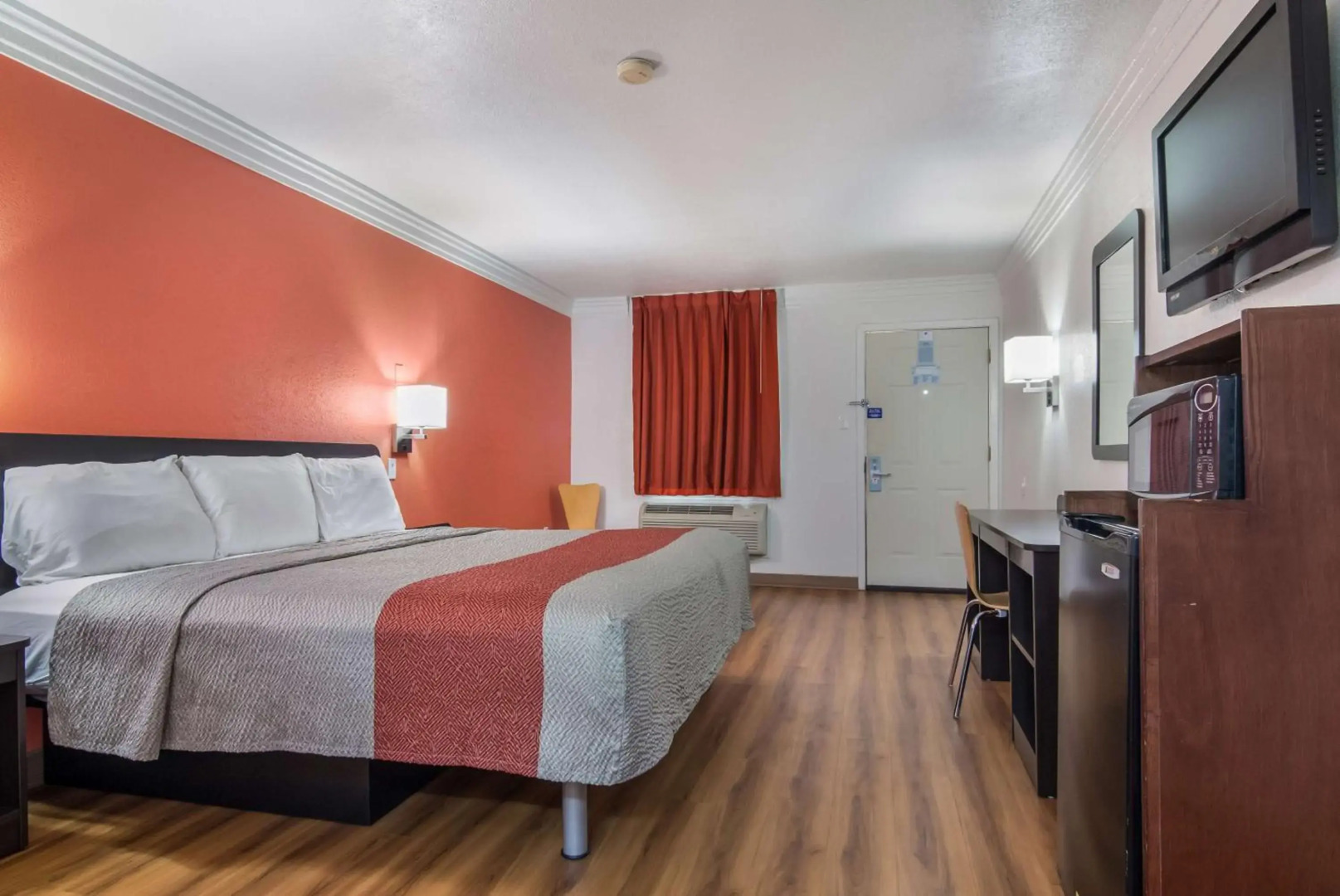 Motel 6 Marshall, TX