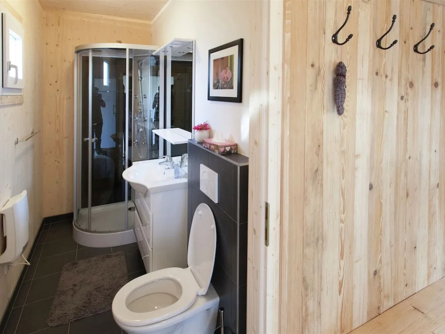 Wooden Chalet with Wellness Centre in Hohentauern