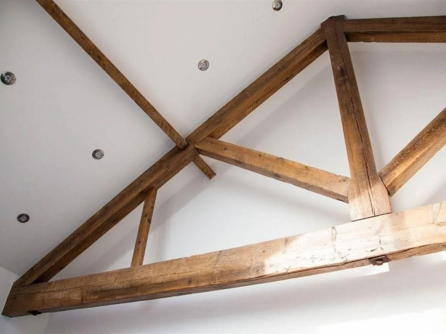 Coach House Apartments