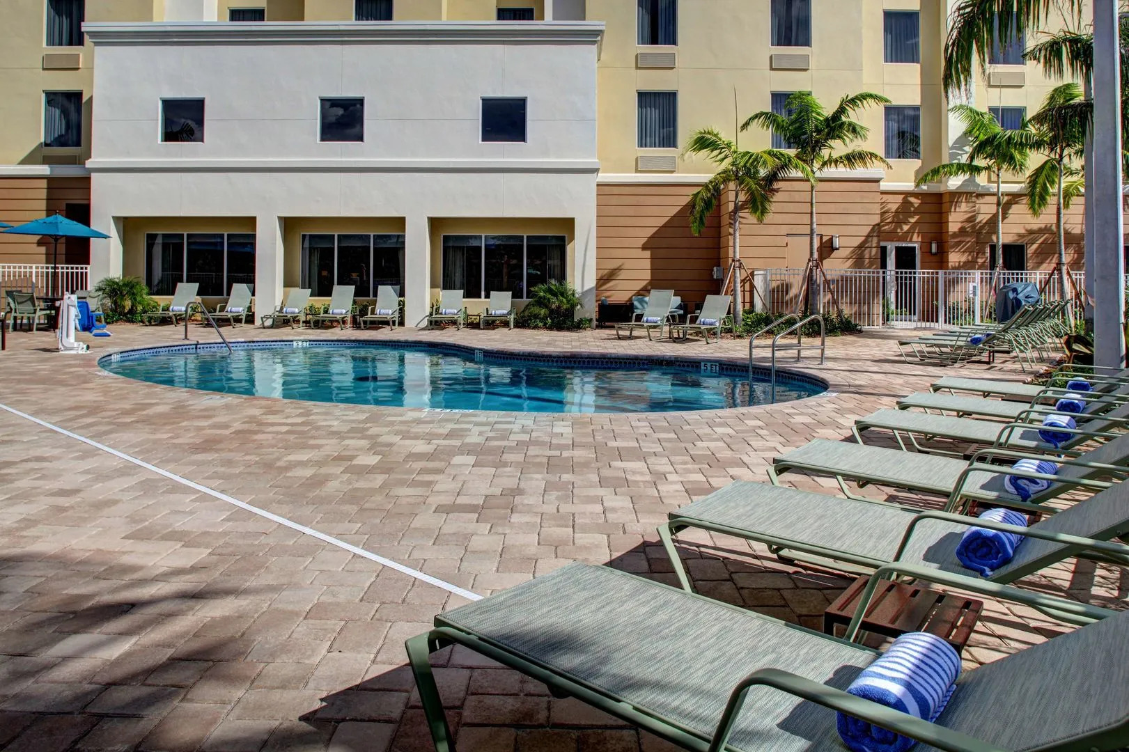 Hampton Inn & Suites Coconut Creek