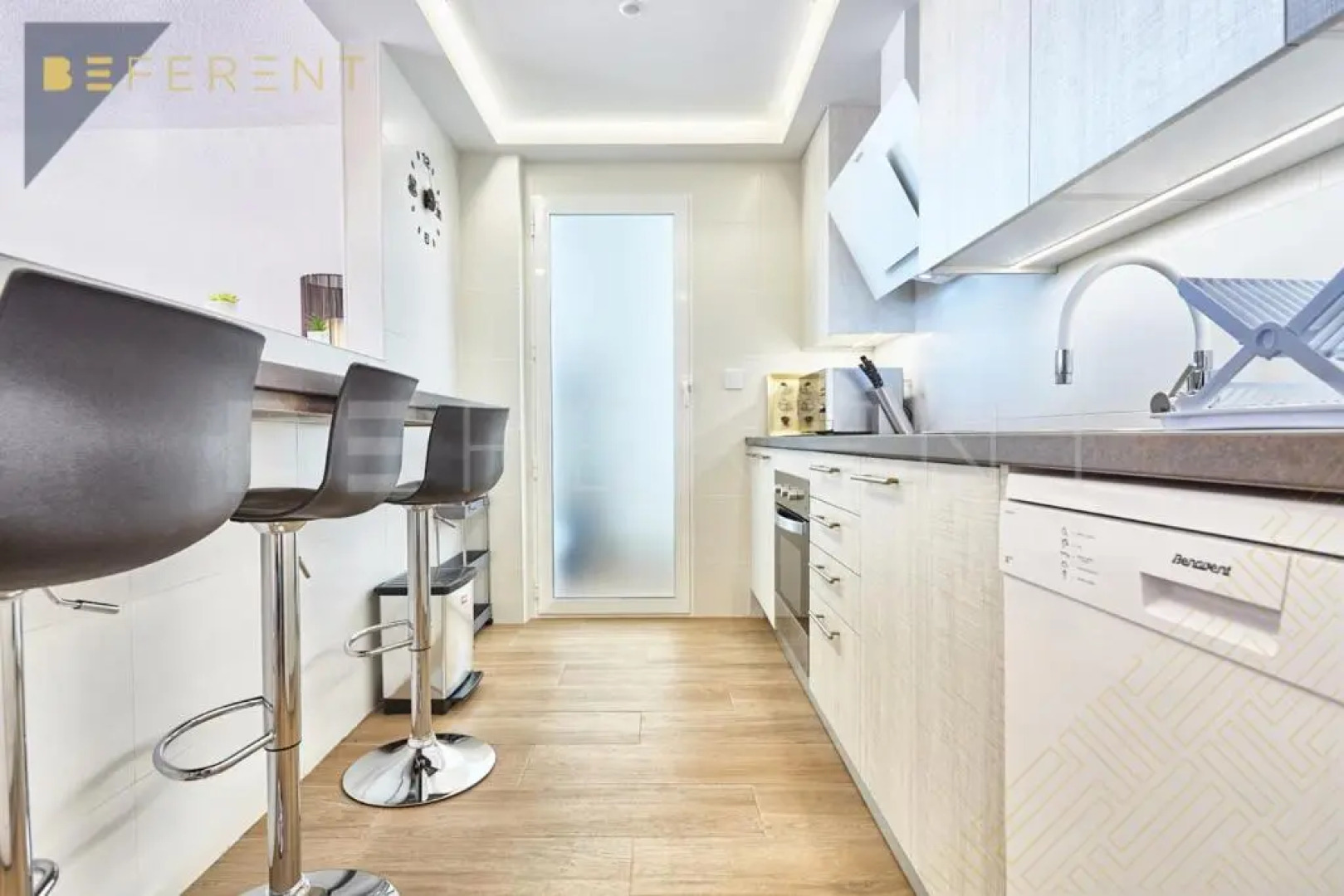 Beferent San Juan Pueblo II