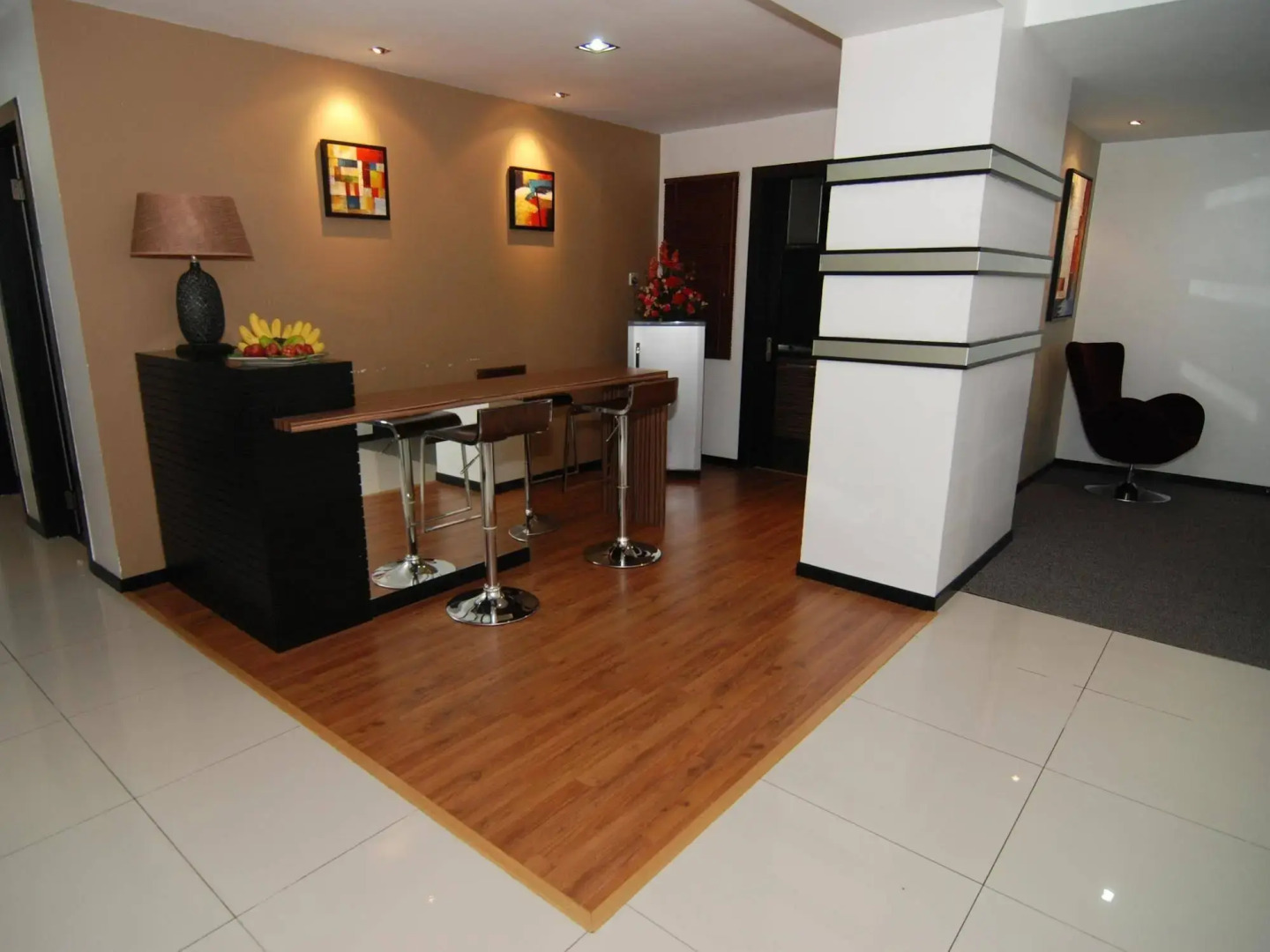 Likas Square Apartment Hotel
