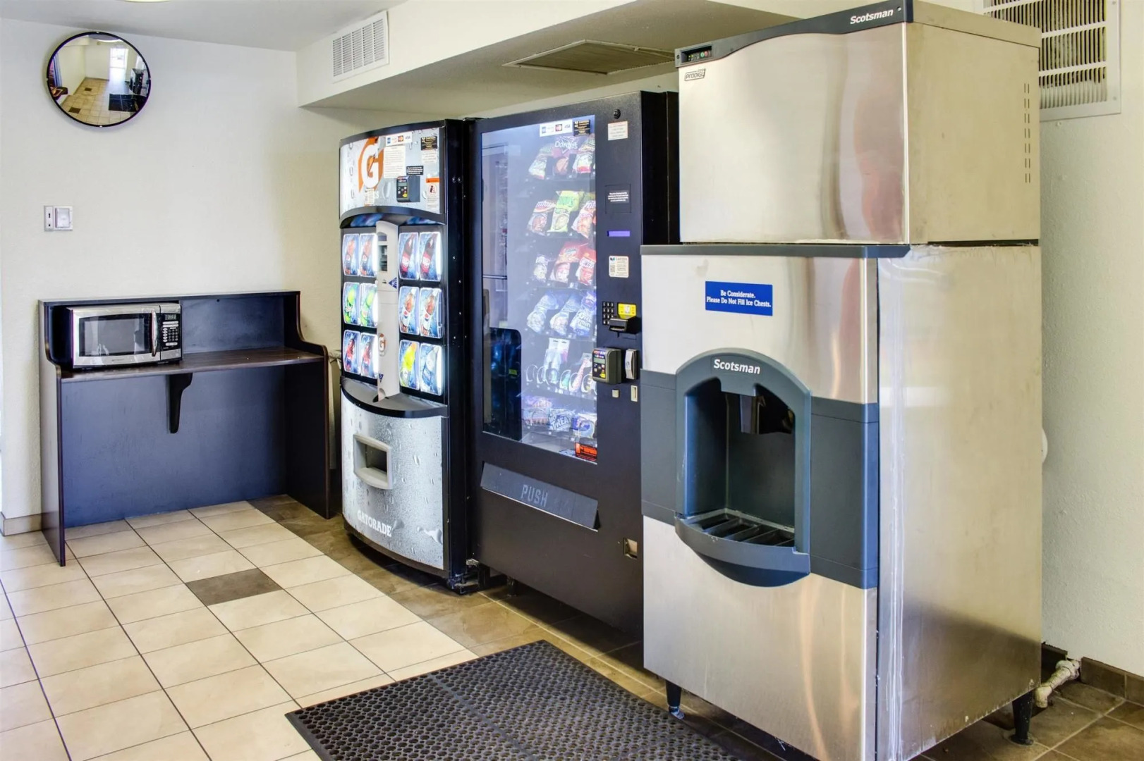 Motel 6 Bakersfield, CA - South