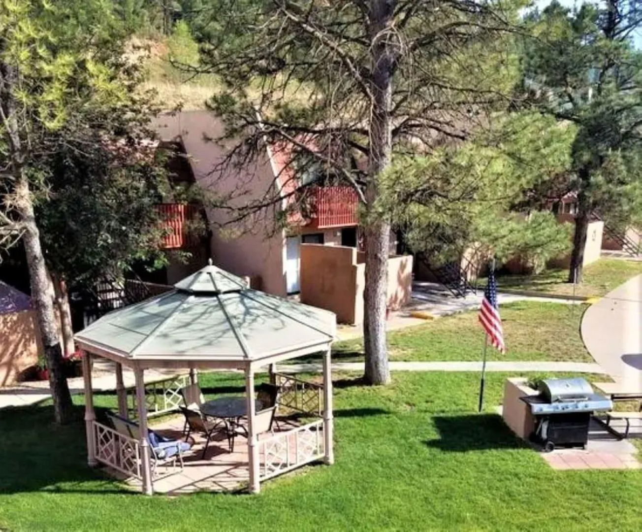 Pinecliff Village Resort