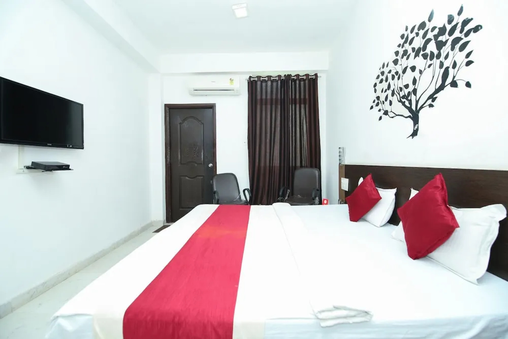 OYO 3603 White Pearl Hotel