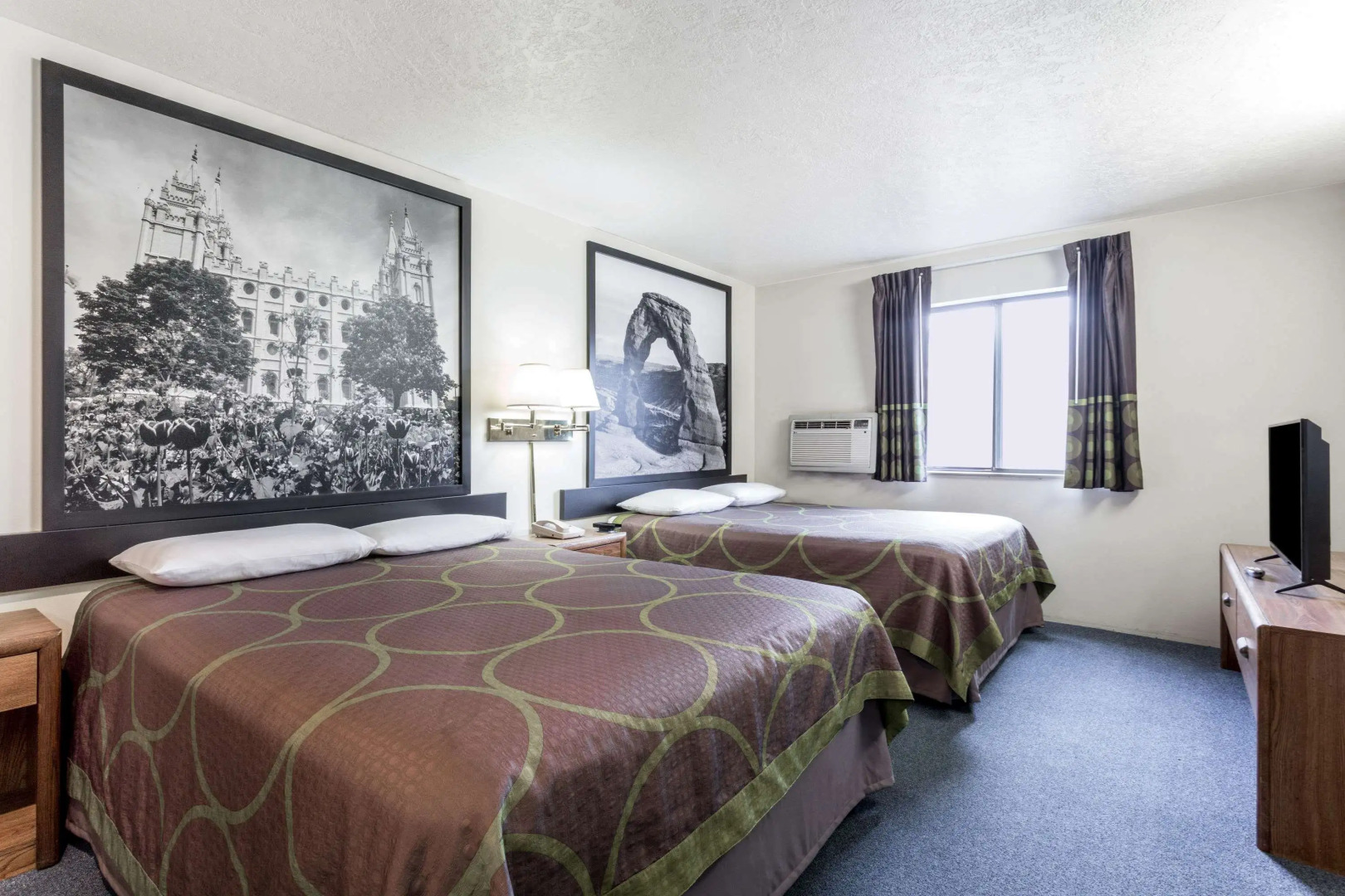 Super 8 by Wyndham Logan