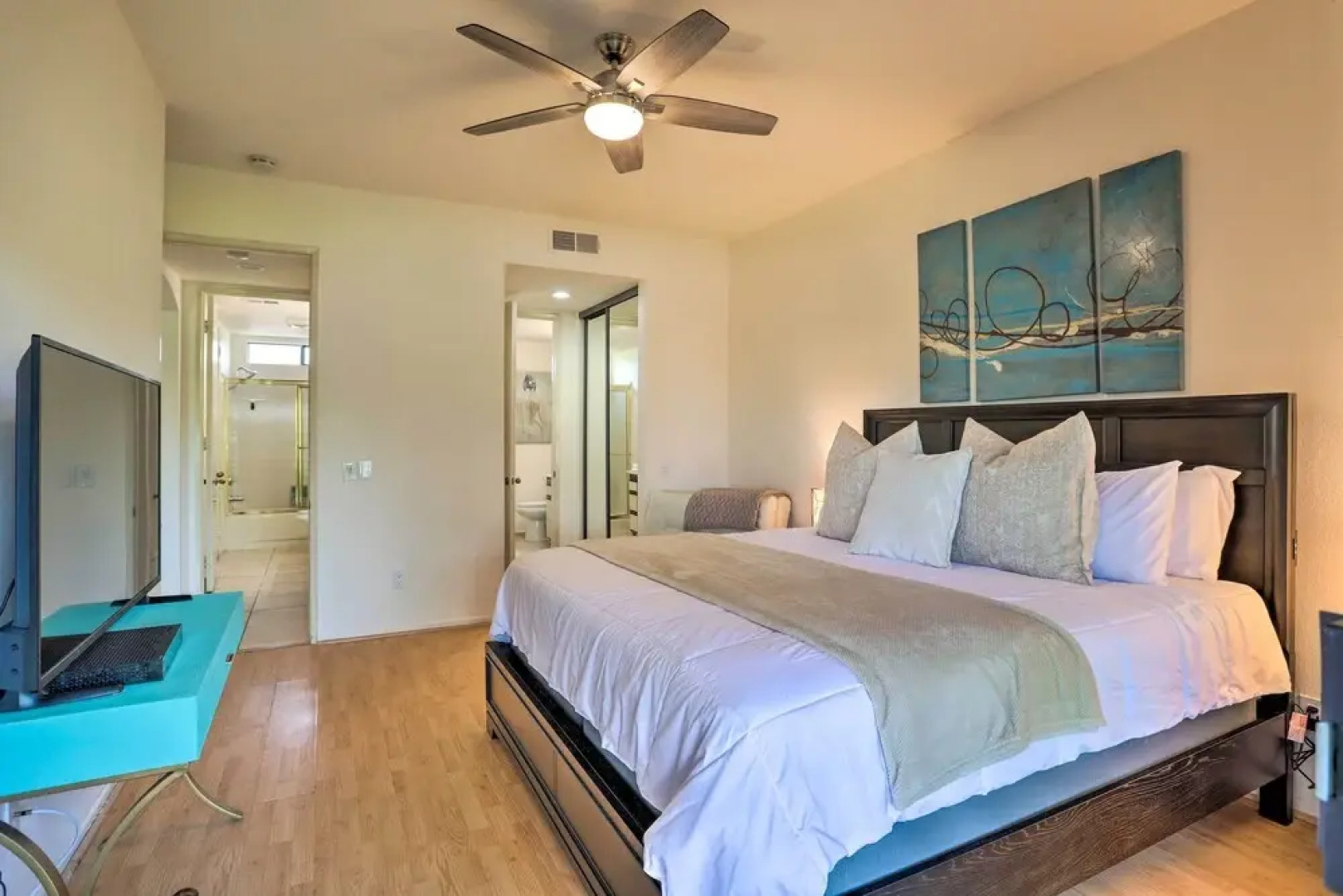 Cathedral City Condo w/ Pool & Golf Access!