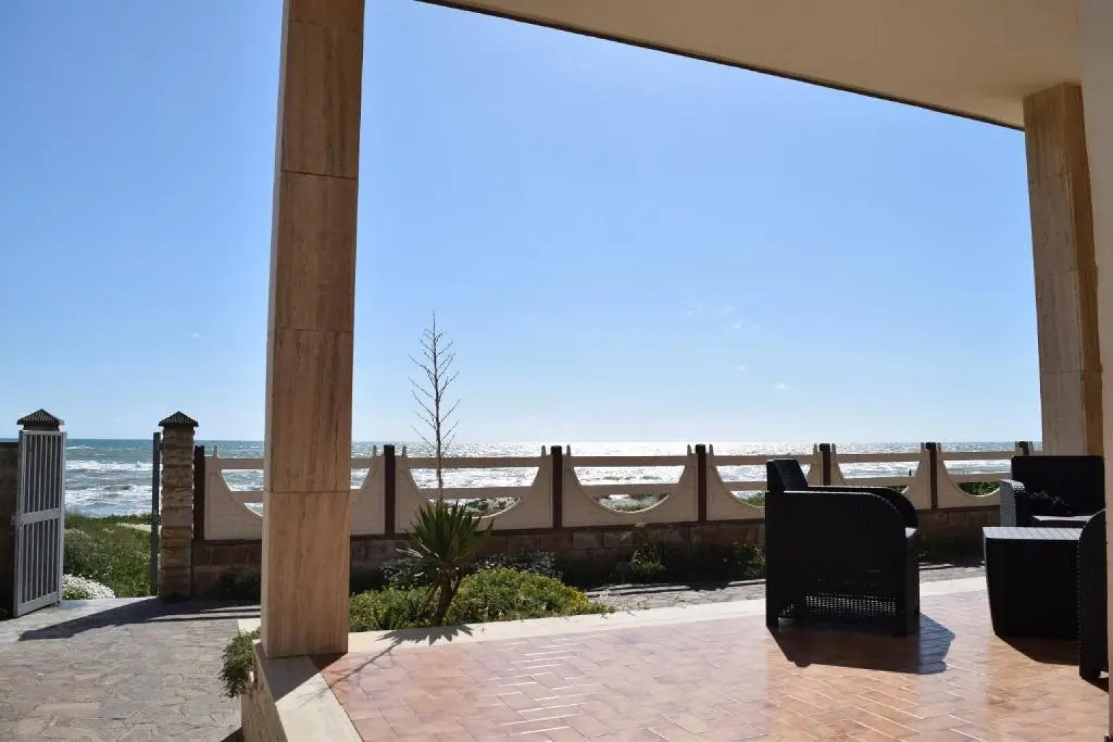 Seafront apartment in Villa , near Rome