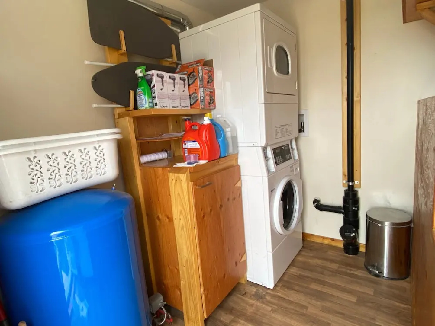 Red Cariboo Apartments