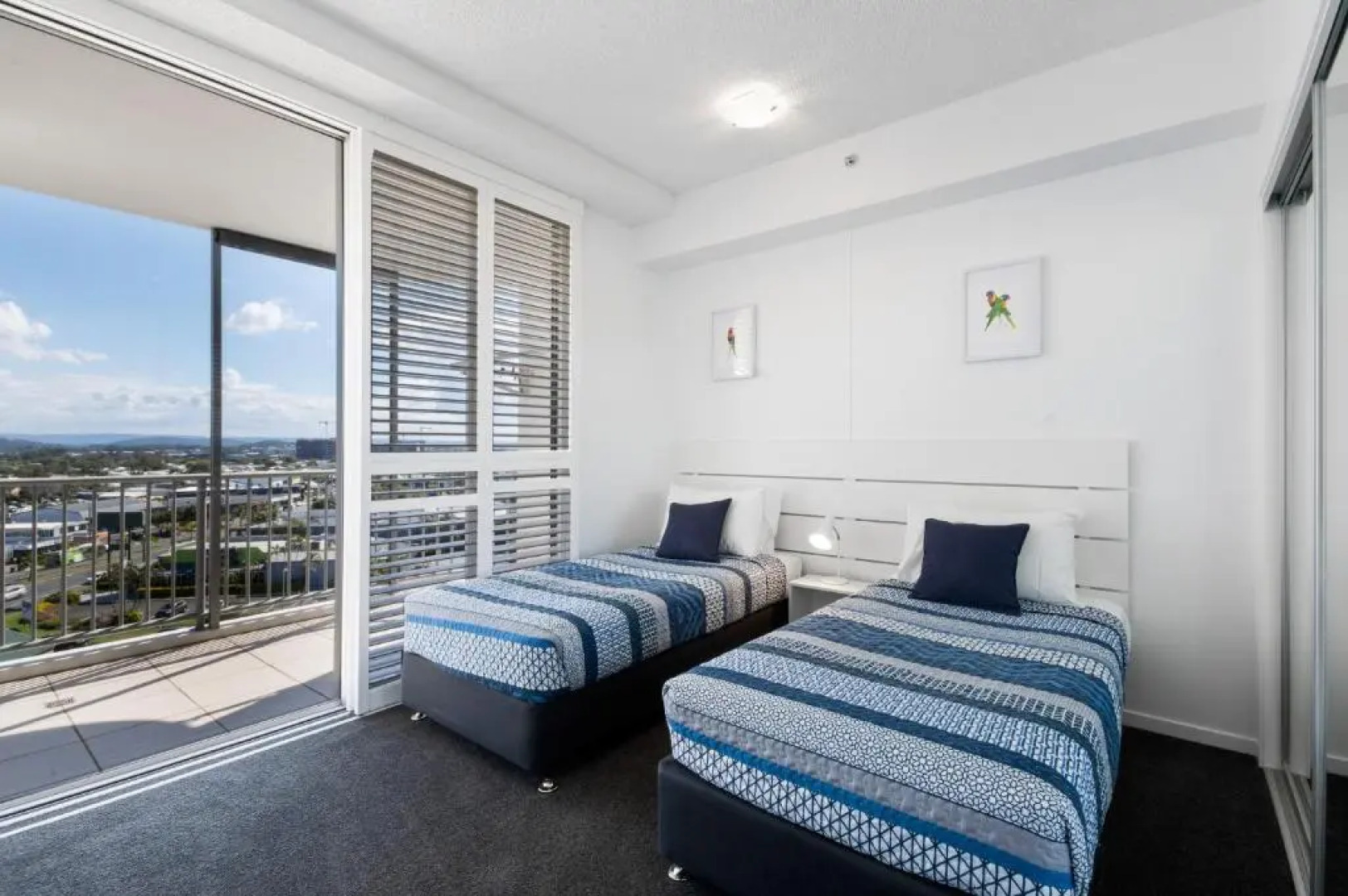 Silver Sea On Sixth Resort