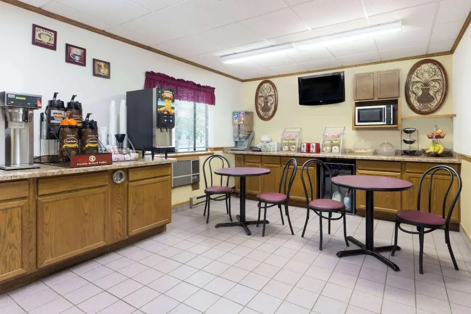 Super 8 Motel - Antigo
