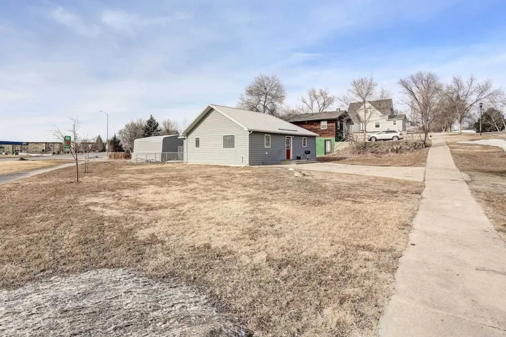 Pierre Vacation Rental w/ Grill & Fenced Yard