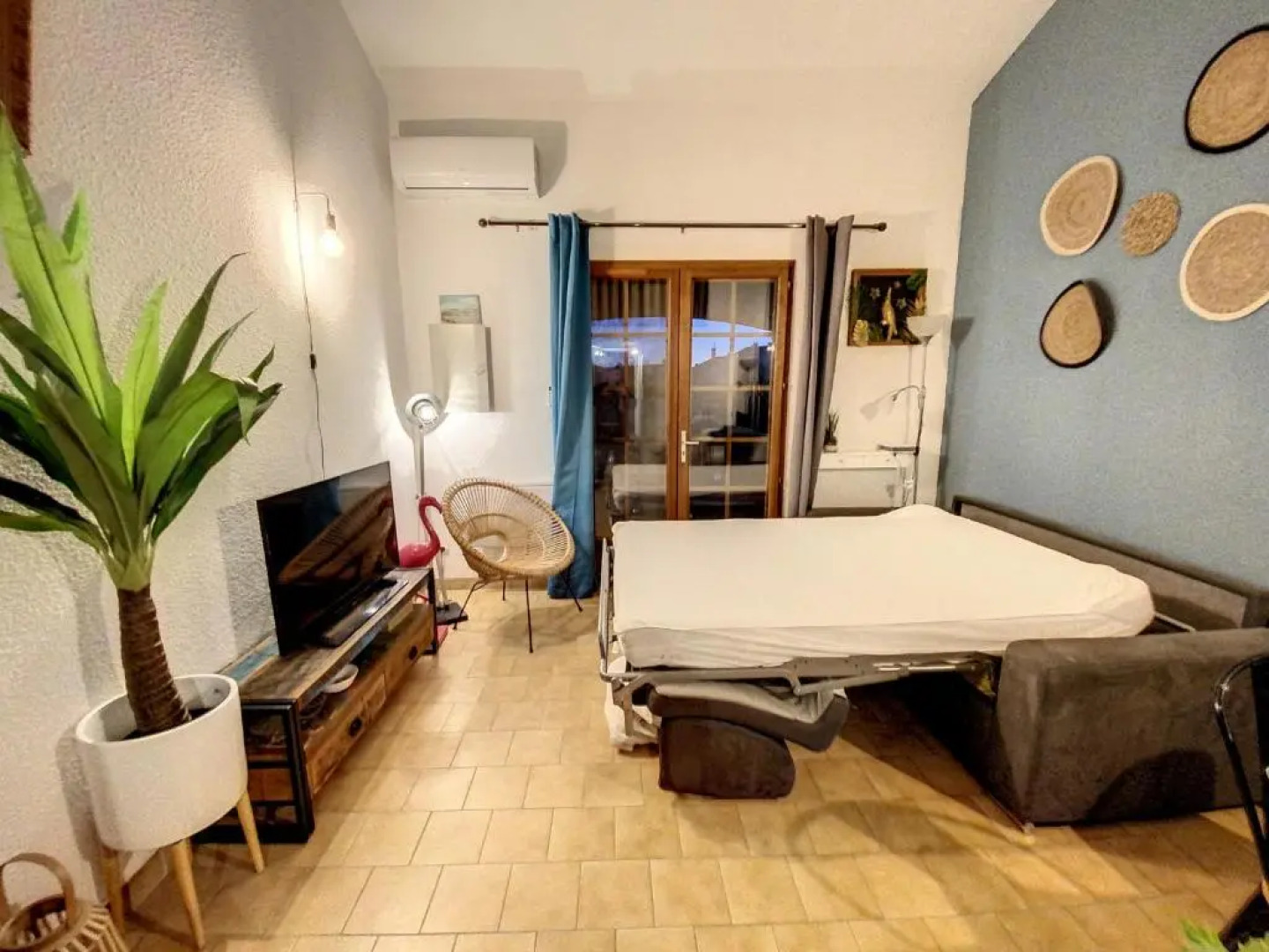 Superbe Duplex aux Saintes terrasse plein sud 3***