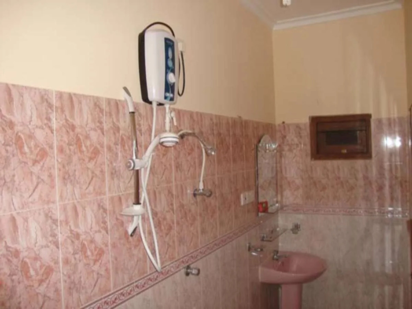 Montana Rest Apartments