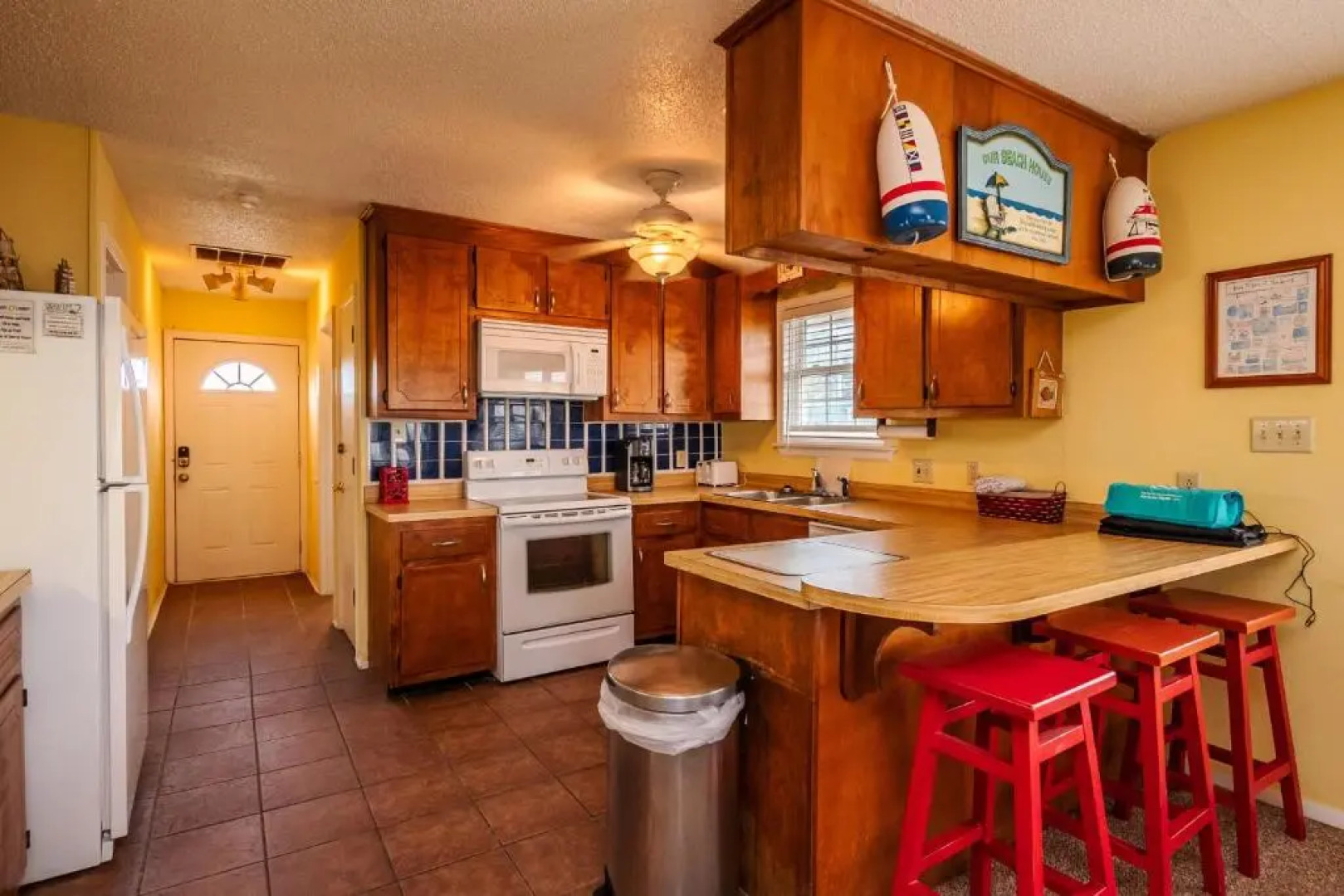 Beach Barn by Oak Island Accommodations