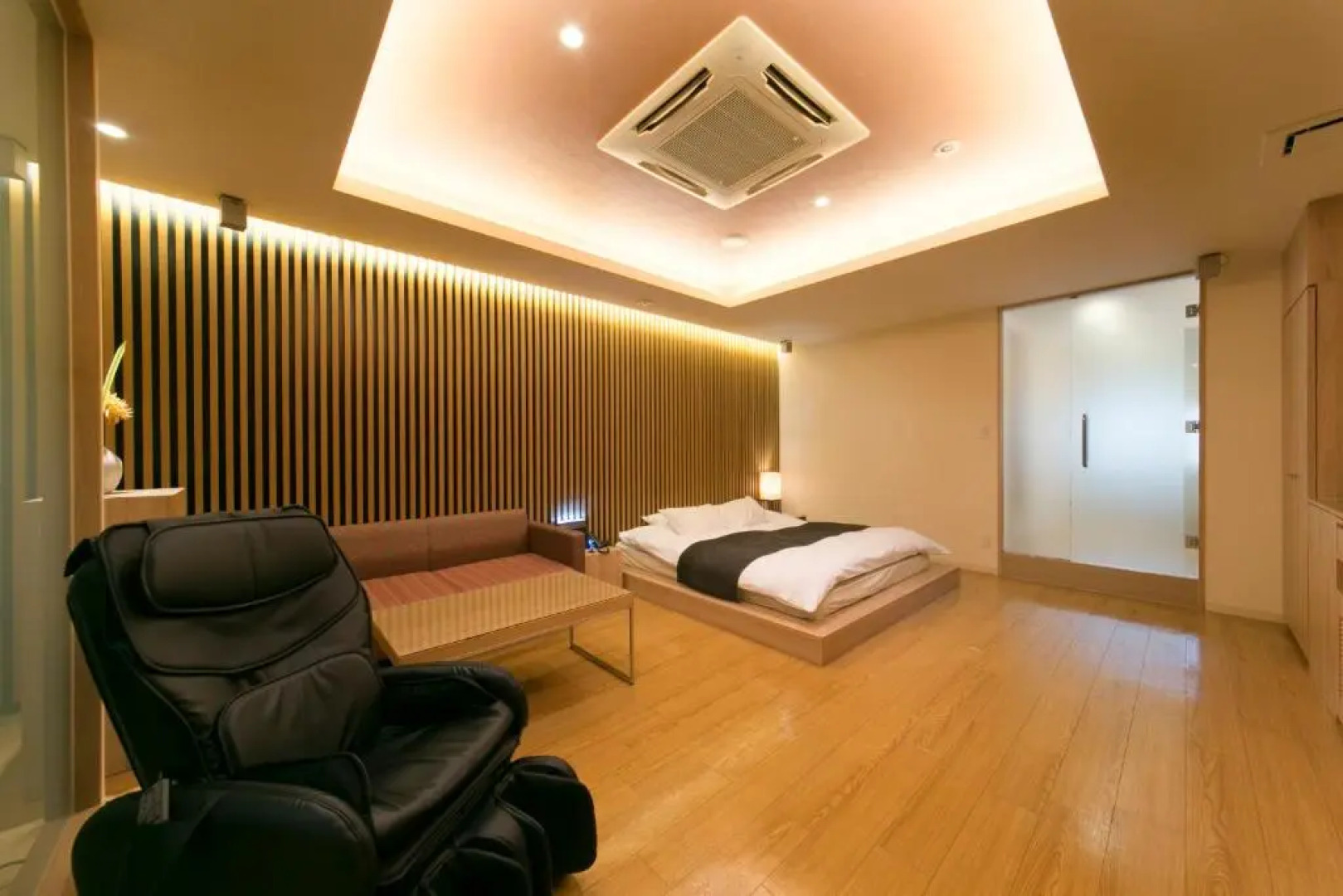 Hotel Lotus Toyonaka (Adult Only)