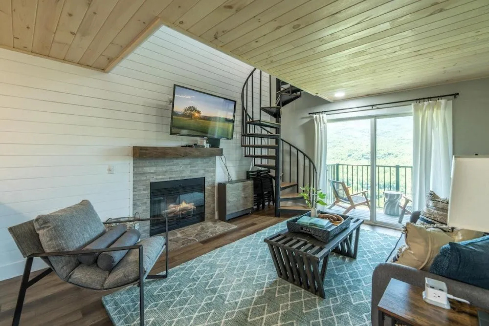 Smoke of the Mountains