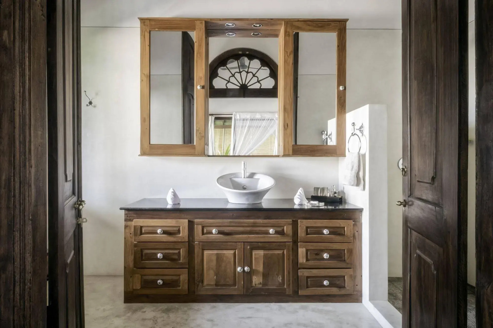 Number 48 Galle Fort