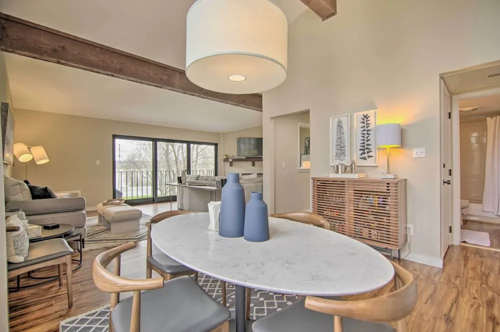 Cozy Lake Geneva Retreat With Year-round Views!